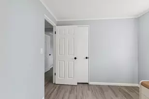 8846 Austin Ave, Morton Grove, IL 60053 - Photo 12