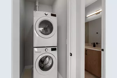 2351 W Flournoy Street #402, Chicago, IL 60612 - Photo 14