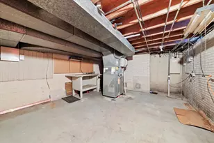 943 E 164th Ct, South Holland, IL 60473 - Photo 24