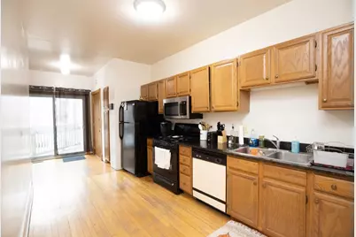 6717 N Sheridan Road #1S, Chicago, IL 60626 - Photo 2