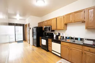 6717 N Sheridan Rd, Chicago, IL 60626 - Photo 2