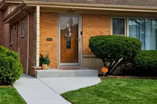 2605 W 83rd Pl, Chicago, IL 60652 - Photo 2