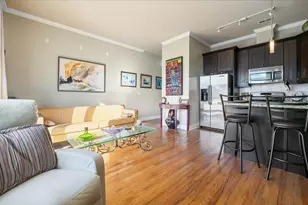 207 E 31st St, Chicago, IL 60616 - Photo 4