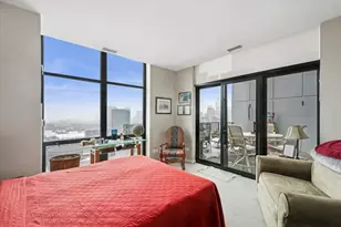 435 W Erie St, Chicago, IL 60654 - Photo 8