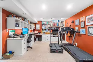 10 Farmington Ct, Lake in the Hills, IL 60156 - Photo 18