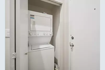 2512 N Bosworth Avenue #202, Chicago, IL 60614 - Photo 18