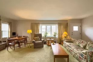 1219 Golf Ln, Wheaton, IL 60189 - Photo 8