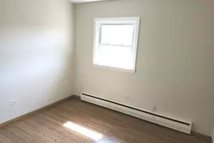 8843 Robin Dr, Des Plaines, IL 60016 - Photo 12