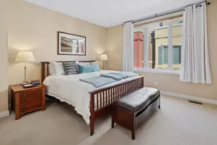 525 N Peoria St, Chicago, IL 60642 - Photo 8