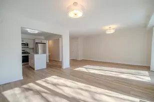 2740 W Farragut Ave, Chicago, IL 60625 - Photo 4