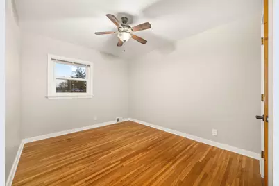 704 E 9th Street, Lockport, IL 60441 - Photo 22