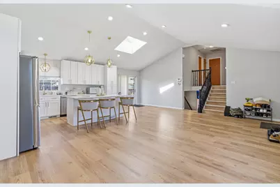 18710 Walnut Avenue, Country Club Hills, IL 60478 - Photo 6