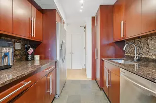 1310 N Ritchie Ct, Chicago, IL 60610 - Photo 4