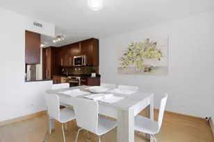 1310 N Ritchie Ct, Chicago, IL 60610 - Photo 2