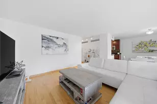 1310 N Ritchie Ct, Chicago, IL 60610 - Photo 14