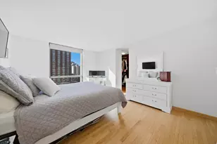 1310 N Ritchie Ct, Chicago, IL 60610 - Photo 18