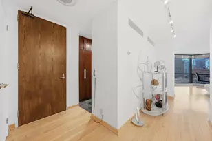 1310 N Ritchie Ct, Chicago, IL 60610 - Photo 24