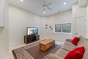 11556 W Elmwood Pl, Deerfield, IL 60015 - Photo 38