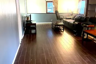 23W464 Olive Ct, Carol Stream, IL 60188 - Photo 8