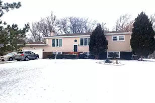 23W464 Olive Ct, Carol Stream, IL 60188 - Photo 1