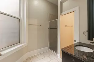 2445 W Harrison St, Chicago, IL 60612 - Photo 6
