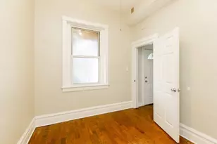 2445 W Harrison St, Chicago, IL 60612 - Photo 10