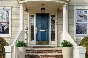 626 Washington Ave, Wilmette, IL 60091 - Photo 2