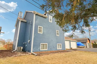 912 River Terrace Drive, Johnsburg, IL 60051 - Photo 4