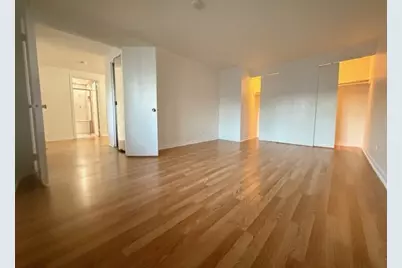 2080 Sutherland Place, Hoffman Estates, IL 60169 - Photo 12