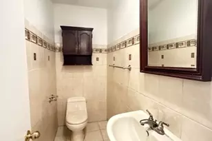 2080 Sutherland Pl, Hoffman Estates, IL 60169 - Photo 10