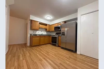 2080 Sutherland Place, Hoffman Estates, IL 60169 - Photo 6