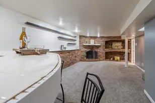 1607 Hovey Ave, Normal, IL 61761 - Photo 8