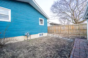 1607 Hovey Ave, Normal, IL 61761 - Photo 30