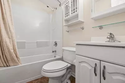 604 Woodmoor Drive, Round Lake Beach, IL 60073 - Photo 10