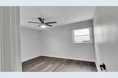 406 N Park Drive, Glenwood, IL 60425 - Photo 10