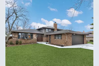 10732 S Meadow Lane, Palos Hills, IL 60465 - Photo 2