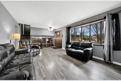 10732 S Meadow Lane, Palos Hills, IL 60465 - Photo 4