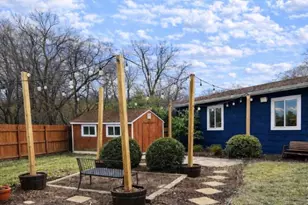 5508 S Stough St, Hinsdale, IL 60521 - Photo 2