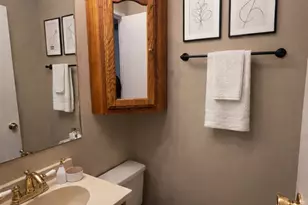 5508 S Stough St, Hinsdale, IL 60521 - Photo 28