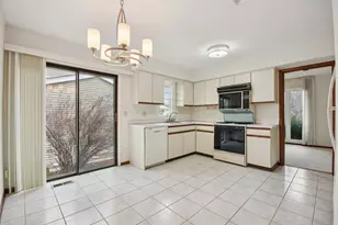 226 White Fawn Trail, Downers Grove, IL 60516 - Photo 12