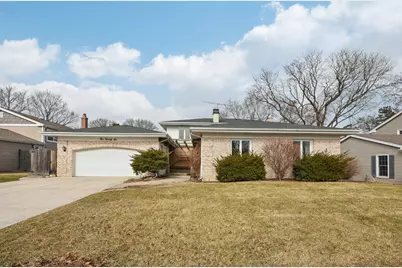 226 White Fawn Trail, Downers Grove, IL 60516 - Photo 1