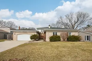 226 White Fawn Trail, Downers Grove, IL 60516 - Photo 1