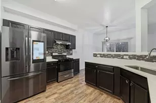 1438 Yellowstone Dr, Streamwood, IL 60107 - Photo 6