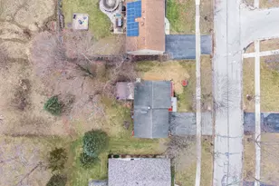 153 SW Camelot Way, Bolingbrook, IL 60440 - Photo 26