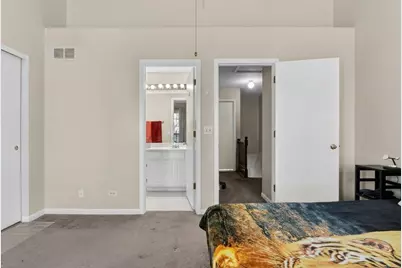 548 Woodhaven Drive, Mundelein, IL 60060 - Photo 12