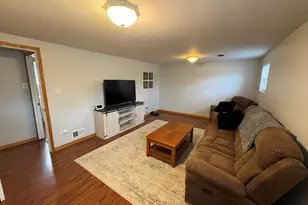 6743 W 115th St, Worth, IL 60482 - Photo 12