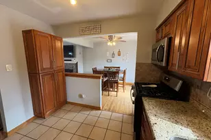 6743 W 115th St, Worth, IL 60482 - Photo 10