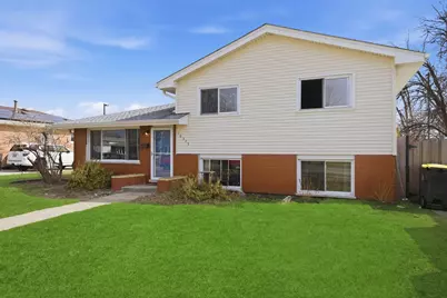 10345 Barnard Drive, Chicago Ridge, IL 60415 - Photo 2