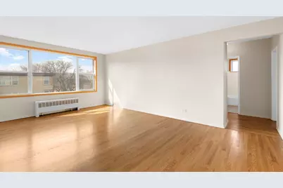 2615 W Fitch Avenue #3A, Chicago, IL 60645 - Photo 4