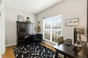 119 N 1st St, Geneva, IL 60134 - Photo 16